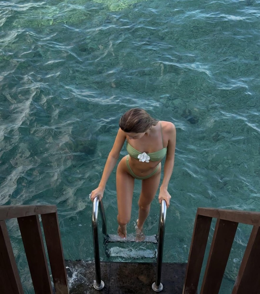 Индивидуалка Алена фото № 2 в городе Белоомут