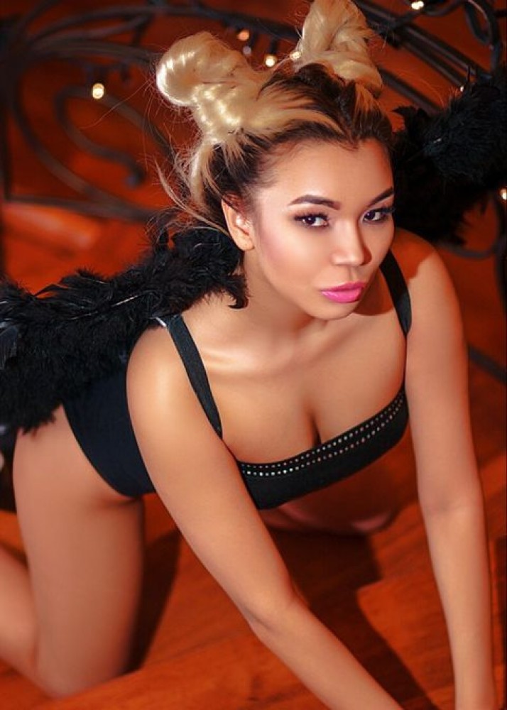 Индивидуалка Эля главное фото в городе Белоомут 