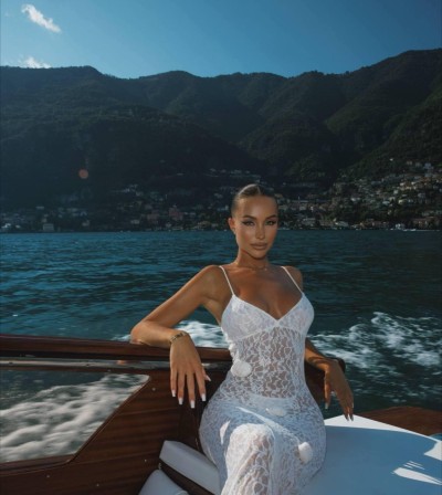 Амелия, Г. Белоомут